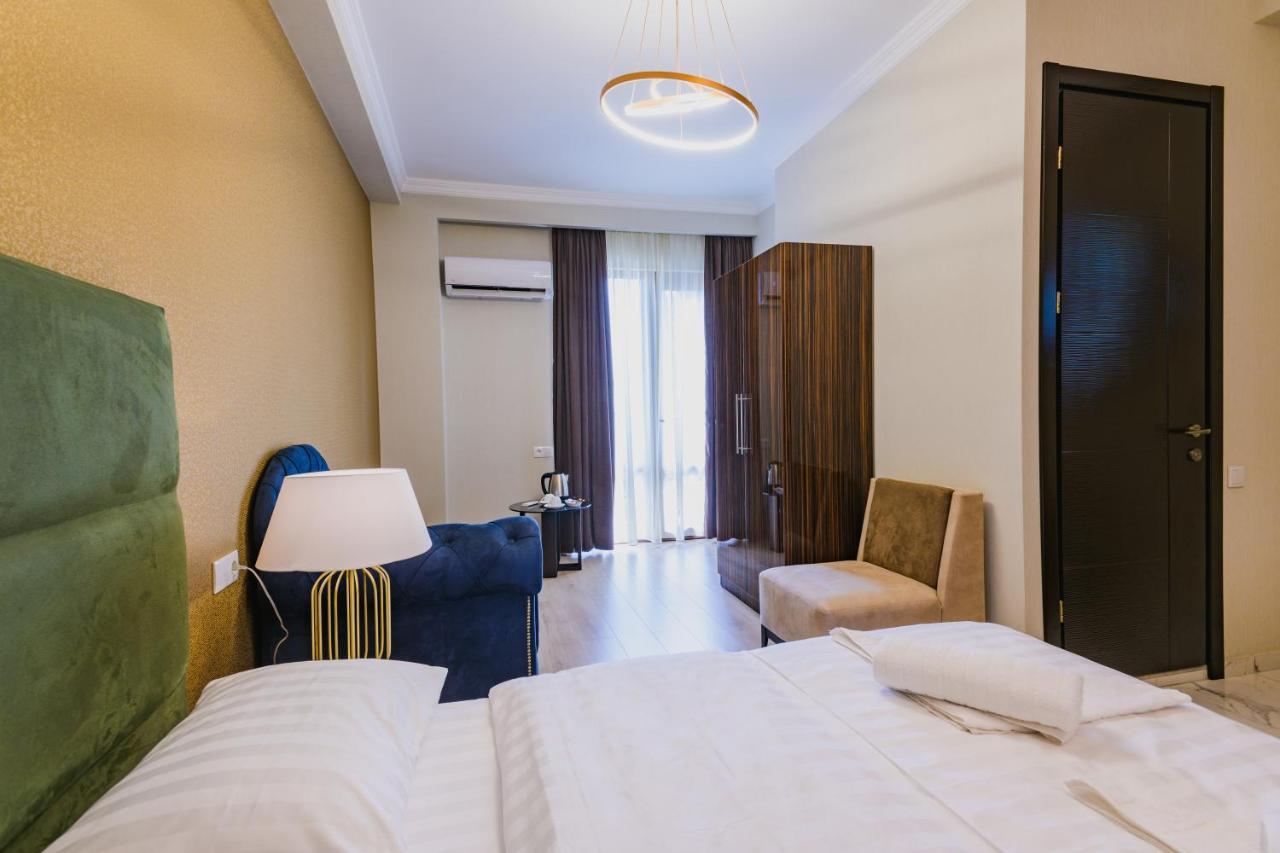 Golden Globe Hotel&Villa Tbilisi Buitenkant foto