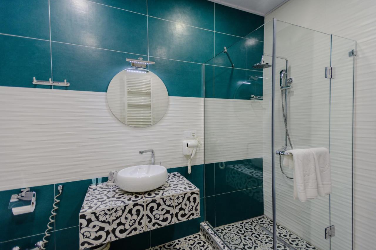 Golden Globe Hotel&Villa Tbilisi Buitenkant foto