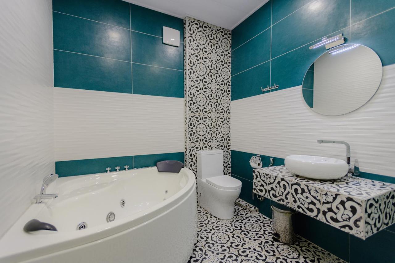 Golden Globe Hotel&Villa Tbilisi Buitenkant foto