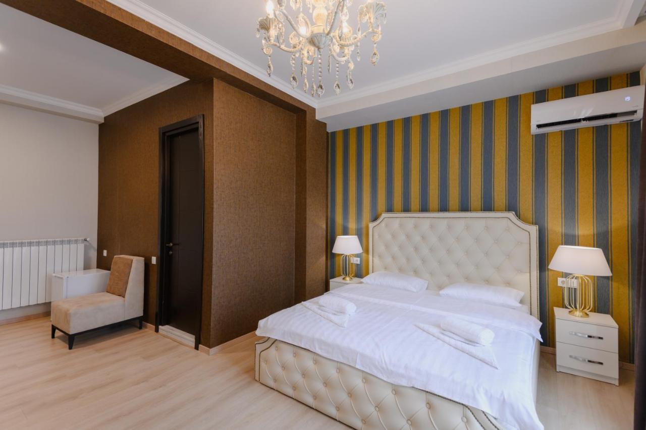 Golden Globe Hotel&Villa Tbilisi Buitenkant foto